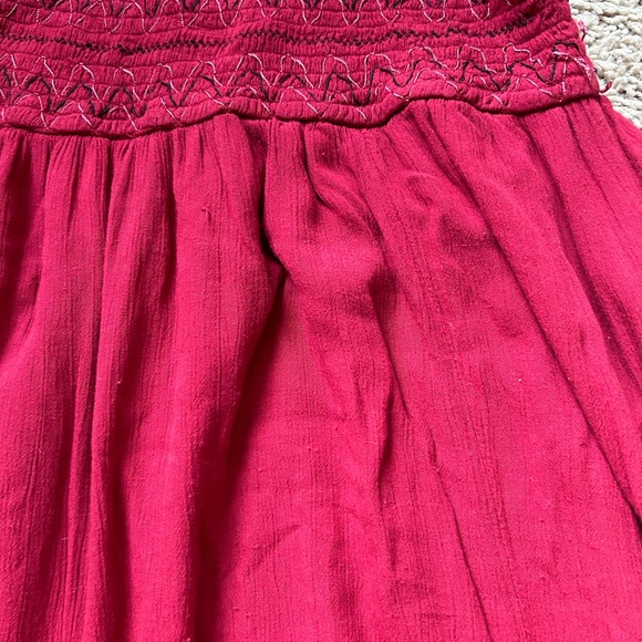 Abercrombie & Fitch | Boho Smocked Embroidered Waist Split Side Red Midi skirt - Picture 5 of 11